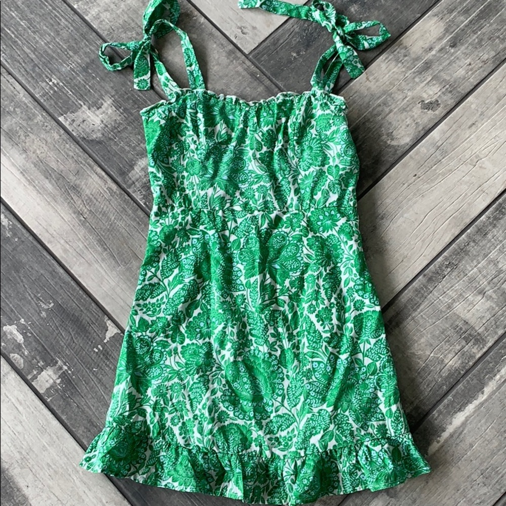 Olivaceous green and white dress